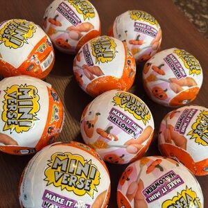 MGA Mini Verse Surprise Balls